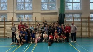 Read more about the article Turniej Mikołajkowy w piłce nożnej dla klas szóstych